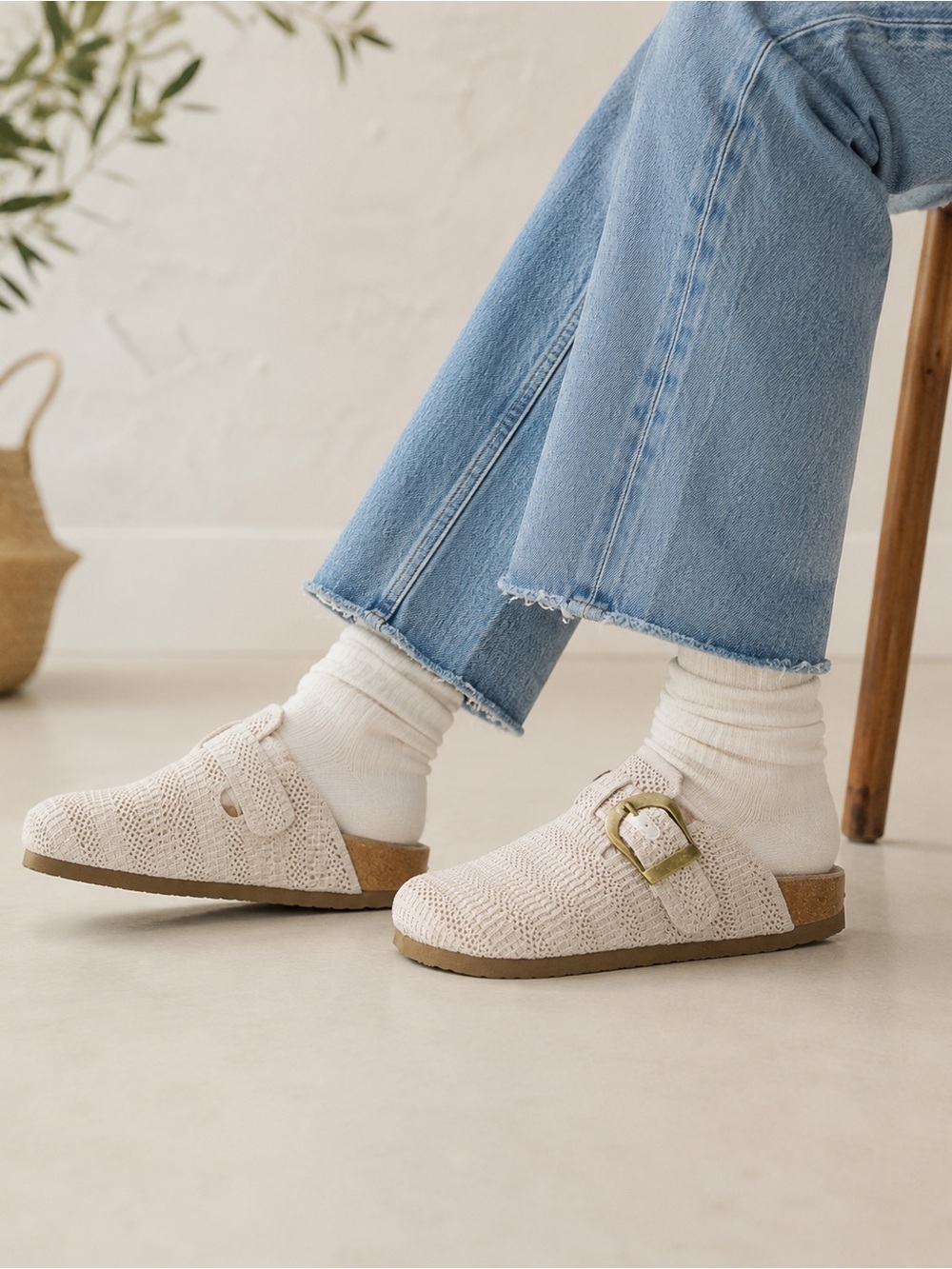 NEW Cushionaire Slip On Clogs Size 9 - Picture 12 of 12